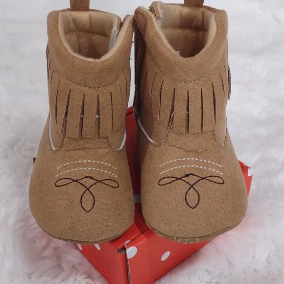 LITTLE ME BOOT. - Picture 4 of 13